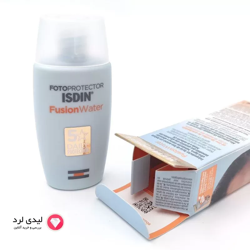 کرم ضد آفتاب بی رنگ ایزدین SPF50 مدل Fusion Water 5 Daily مناسب انواع پوست حجم 50 میلی لیتر پک NEW FORMULA